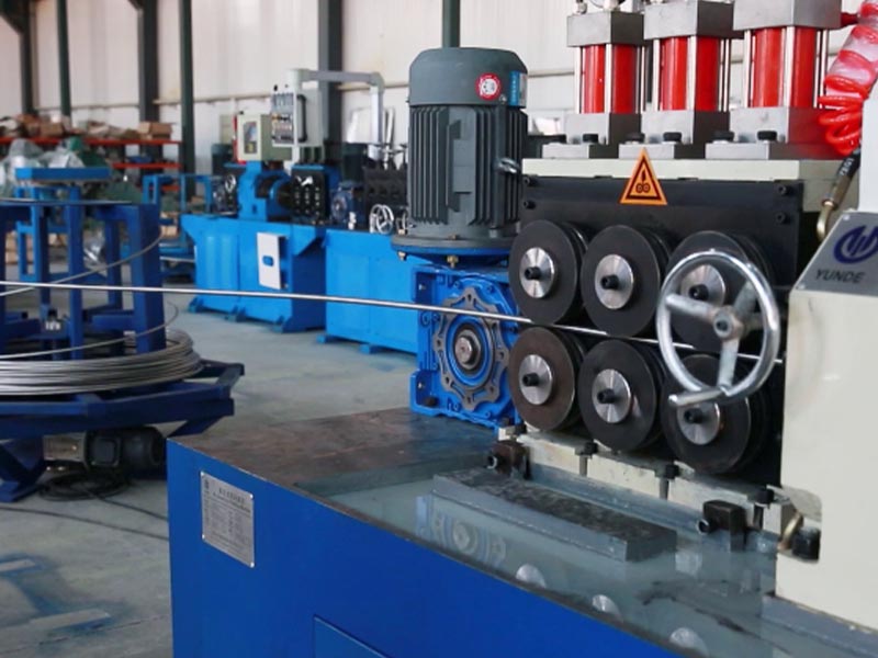 Uncoil+peeling+cutting off+straightening production line