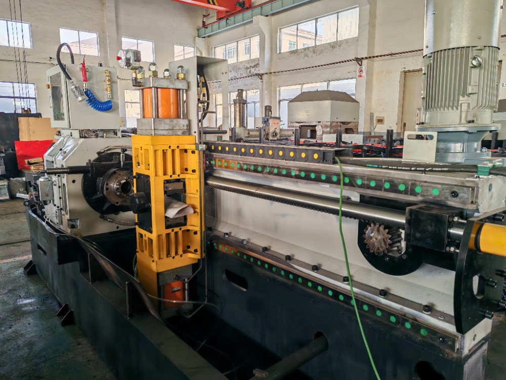 How to Optimize Surface Roughness in Steel Bar Peeling Machines